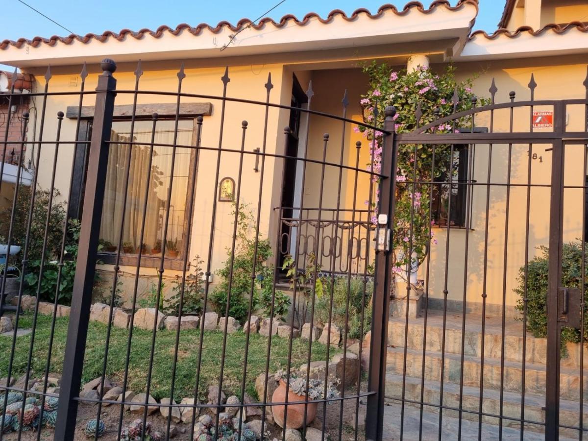 Hostal Las Rosas Salta Exterior foto