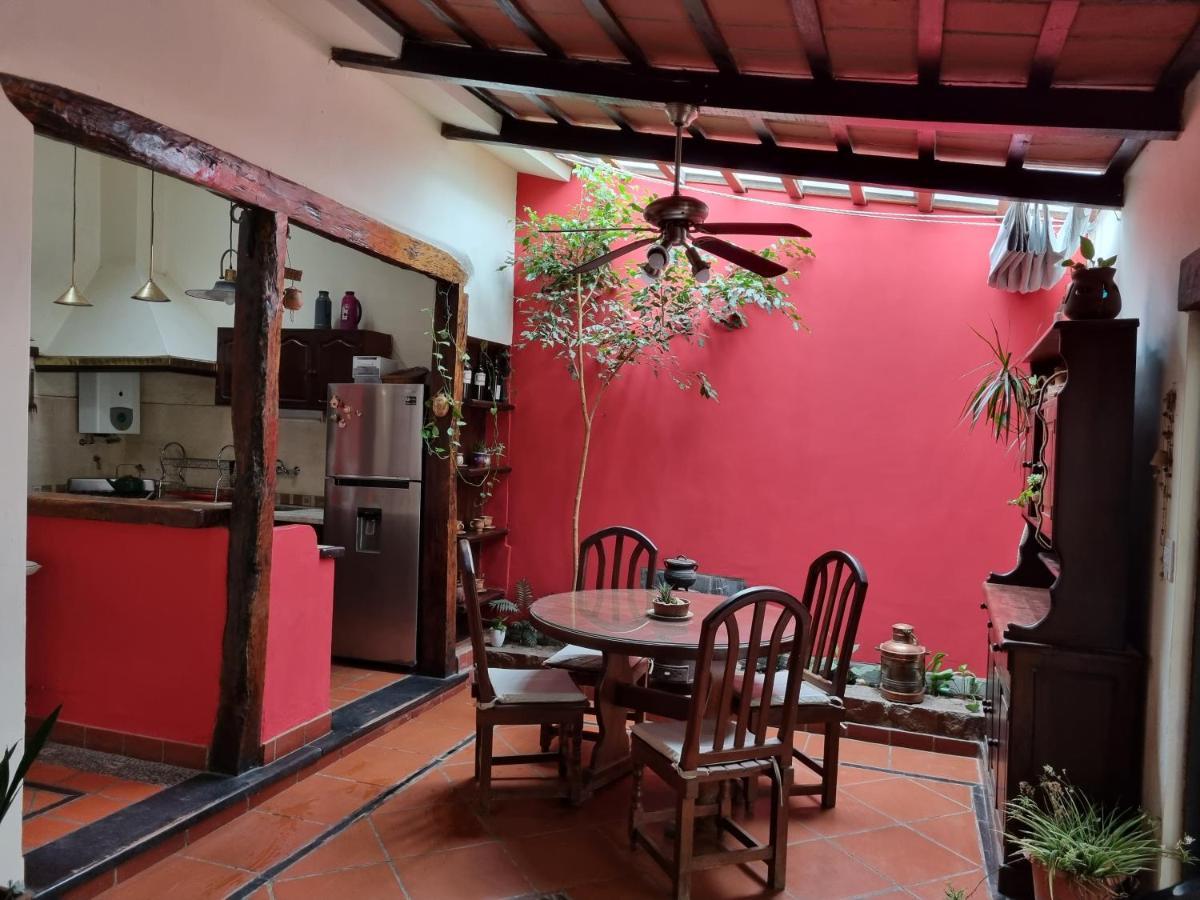 Hostal Las Rosas Salta Exterior foto